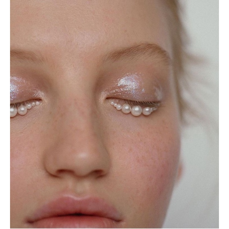 Đá trang điểm cho mặt/tóc/body