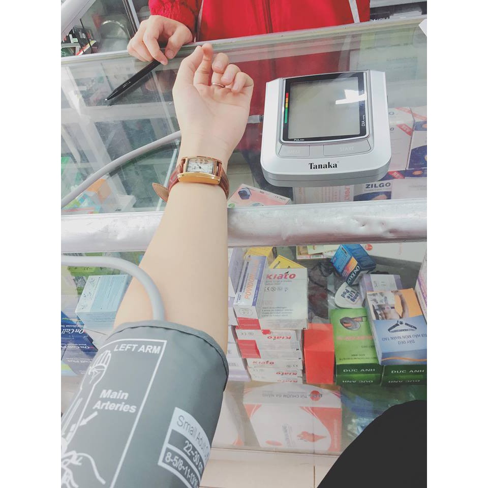 Máy đo huyết áp điện tử TANAKA Made in Japan ( Kèm pin và sạc)