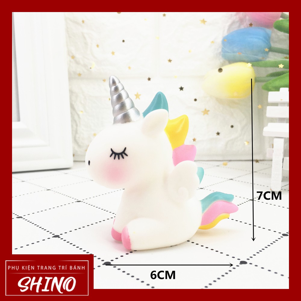 Đồ chơi hình Unicorn béo trang trí bánh