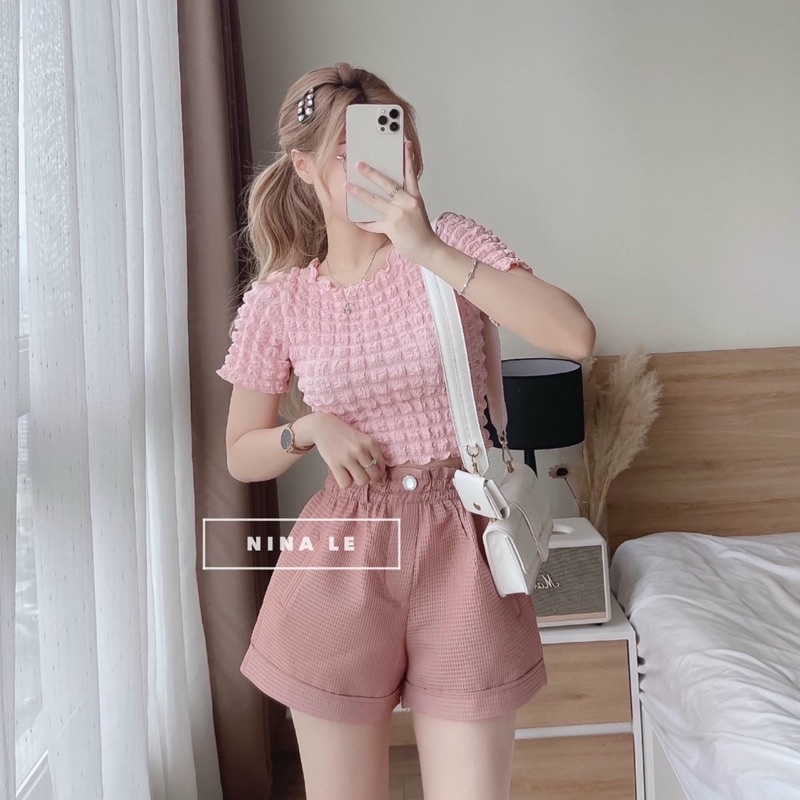 Áo sơ mi xốp croptop màu Hồng baby