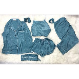 Set bộ ngủ lụa