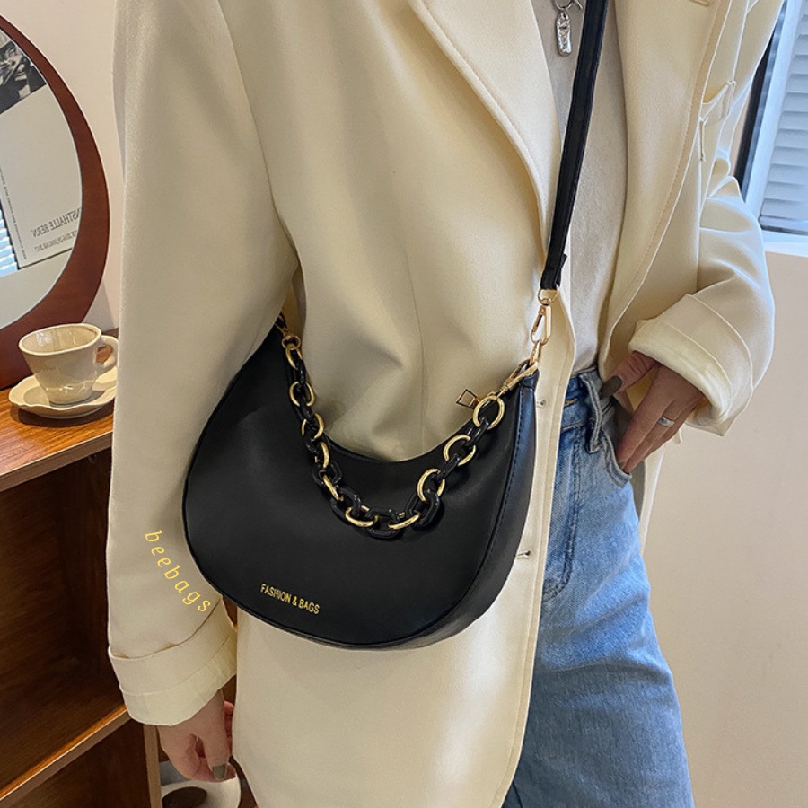 Túi Xách Nữ Thiết Kế Hình Mặt Trăng Màu Đen Và Trắng Phối Dây Xích | TX08 | Túi Mặt Trăng Có Dây Đeo Chỉnh Được Dễ Phối