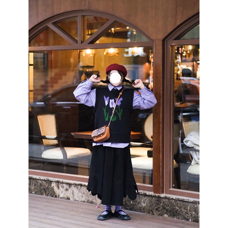 Set Áo Len Không Tay Họa Tiết Hoa Và Áo Sơ Mi Dáng Rộng Phong Cách Ngọt Ngào Cho Nữ