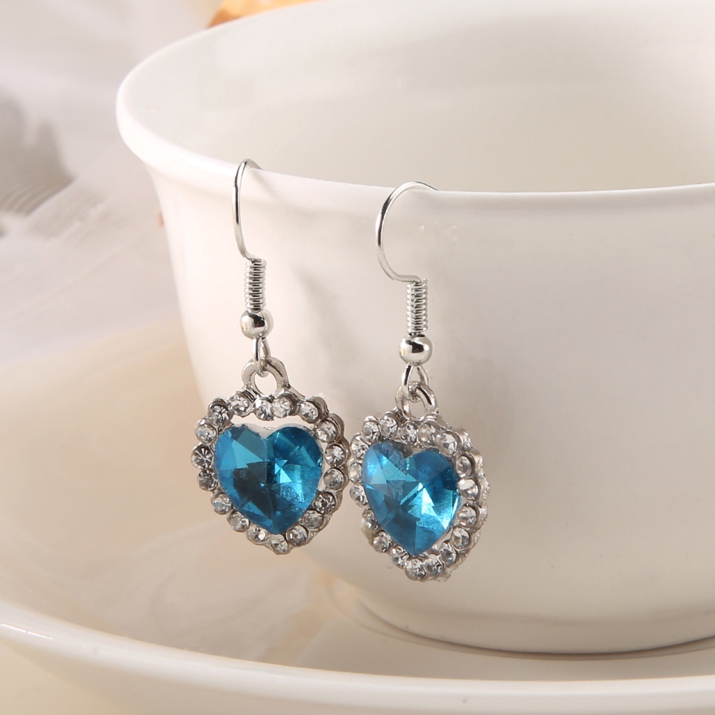 Đôi bông tai hình trái tim đính đá thời trang cho nữ
