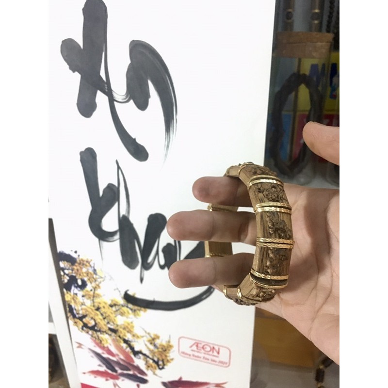 Vòng tay 12 con giáp trầm hương tốc tự nhiên