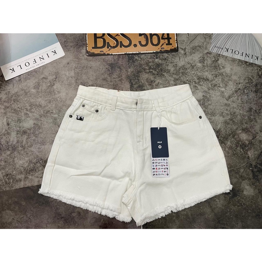 Quần Short Jean Nữ Thêu Logo Nổi Màu Đen/Trắng/Xanh