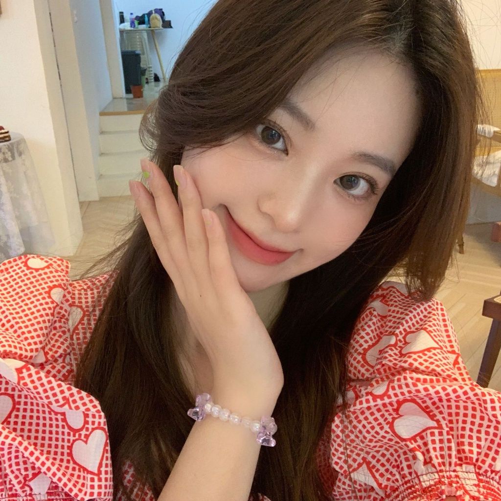 Vòng tay xỏ hạt gấu nhỏ trong suốt xinh xắn phong cách Hàn Quốc