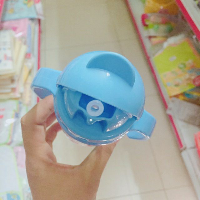 Bình nước ống hút GB Baby 260ml cho bé - Bình tập hút nước hình chim cánh cụt