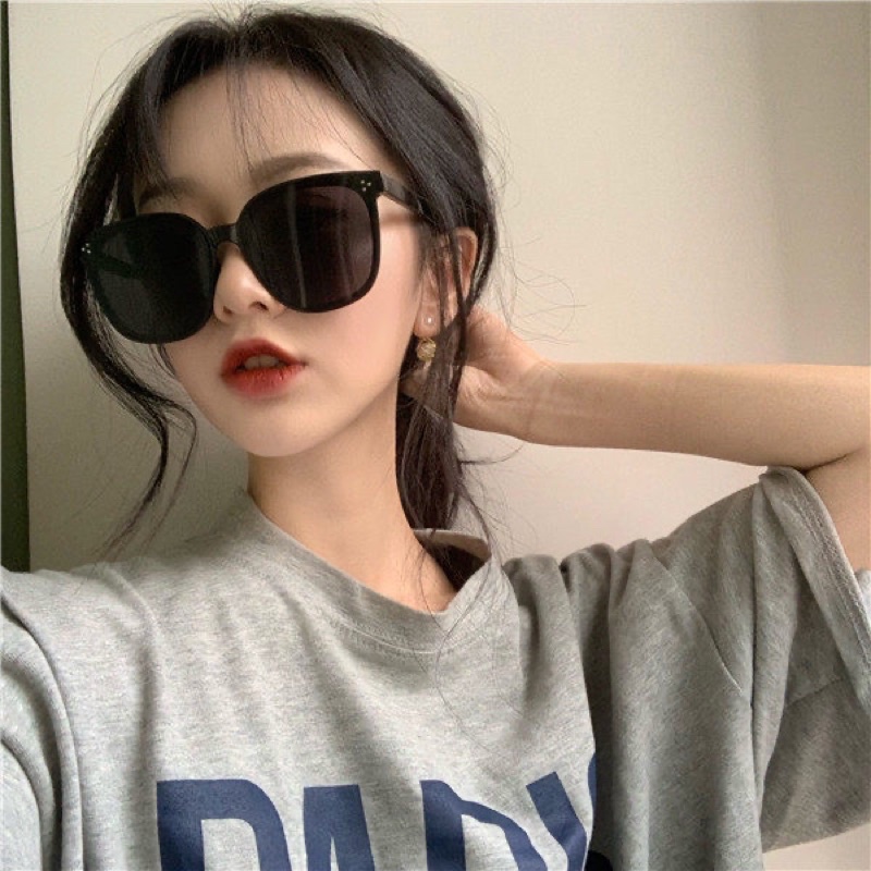 Kính mắt nam nữ gọng vuông phong cách Hàn Quốc