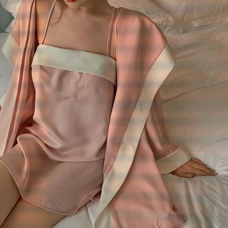 Đồ ngủ hai mảnh áo choàng hoặc đầm ngủ màu hồng gợi cảm thời trang mùa thu cho nữ