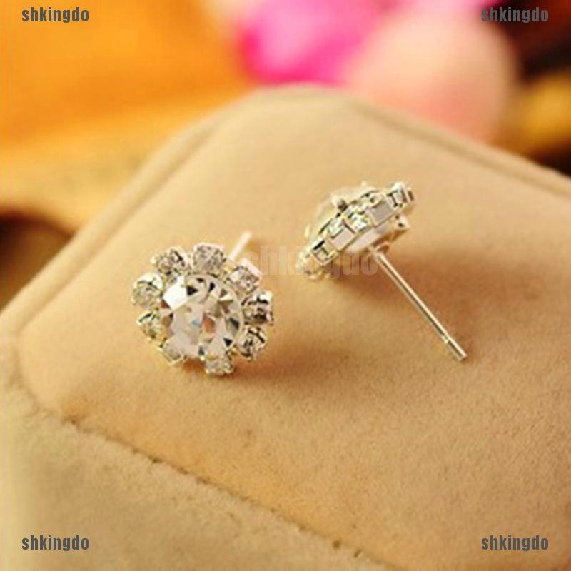 Bông tai hình hoa đính đá zircon thiết kế độc đáo cho nữ