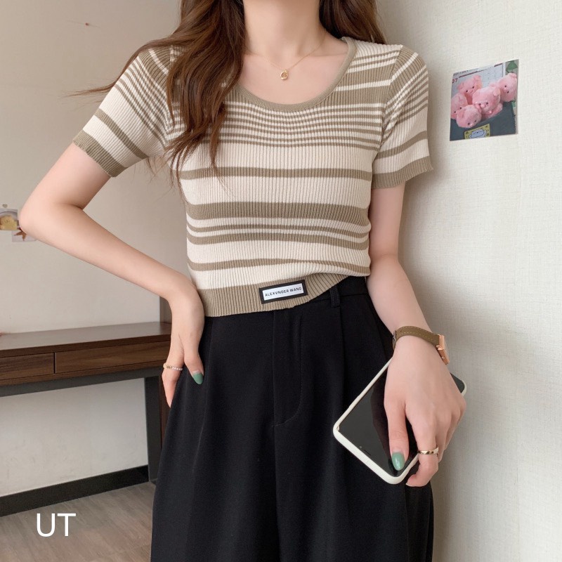 Áo Len Tăm Cổ Tròn Siêu Xinh UP