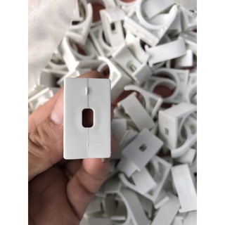 Kẹp đỡ ống điện 16,20,25, ( 10 cái/ Bịch)