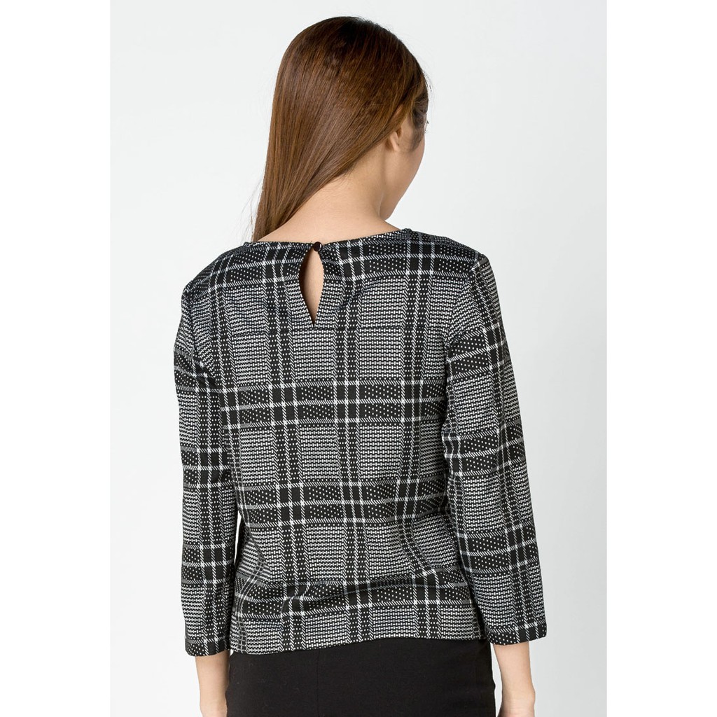 [Mã FASHIONMALLT4 giảm 15% đơn 150k] Áo nữ Zenic 63902 dài tay | BigBuy360 - bigbuy360.vn