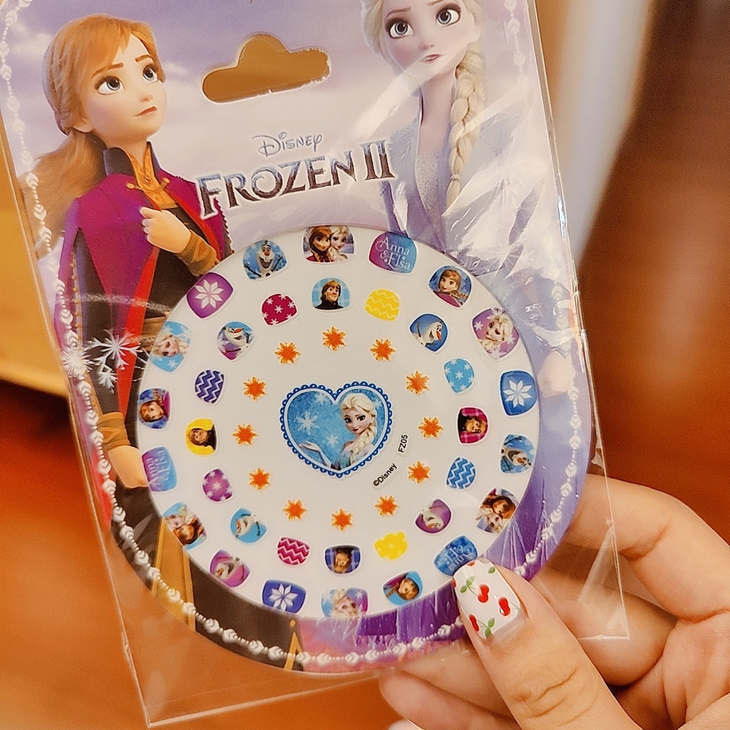 Miếng dán trang trí móng tay chủ đề công chúa Disney màu dạ quang dễ thương cho bé