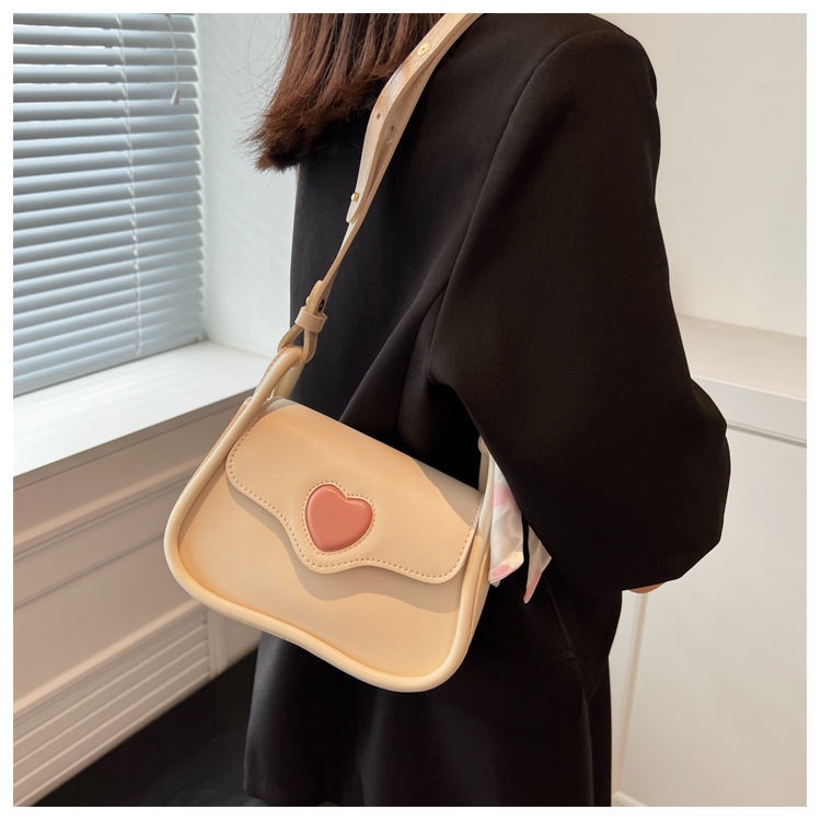 Túi Xách Nữ Đeo Chéo Dây Mắc Xích Thời Trang 2022