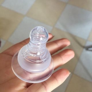 Núm ti thay thế cổ rộng/cổ hẹp