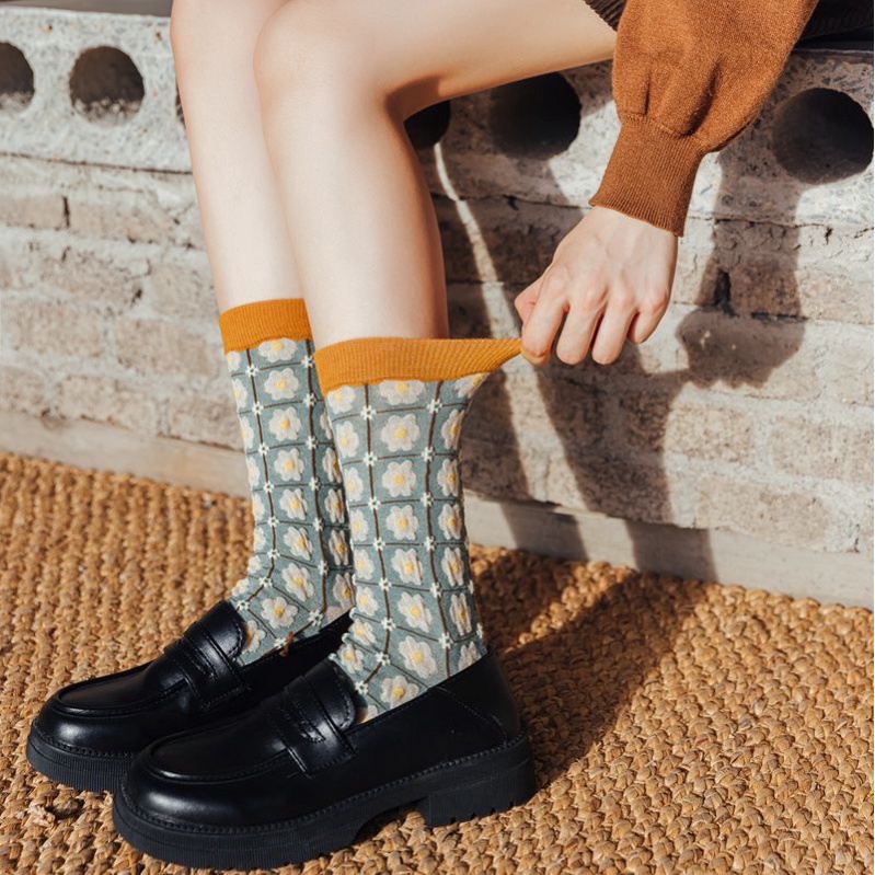 [HÀNG CÓ SẴN] TCC1 - Tất vớ cao cổ nữ hoạ tiết vintage hoa nhí