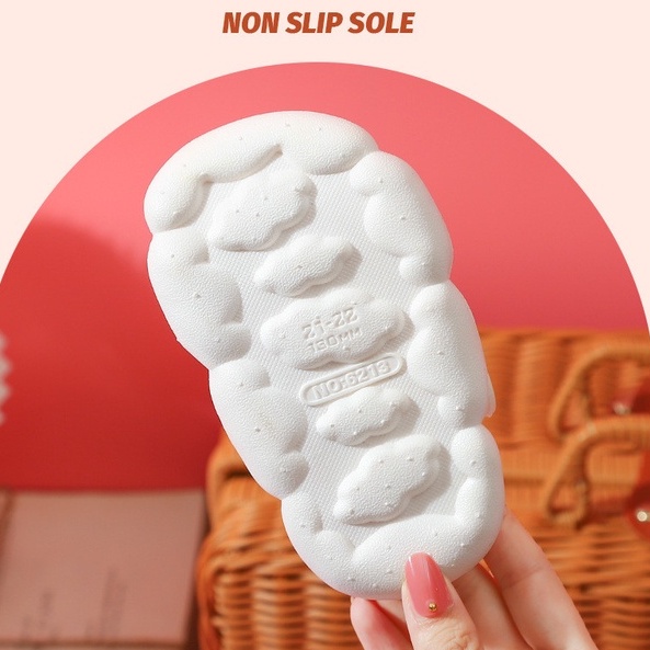 Mẫu mới _Dép sục gắn hình đám may siêu kute cho bé gái bé trai từ 1 đến 5 tuổi
