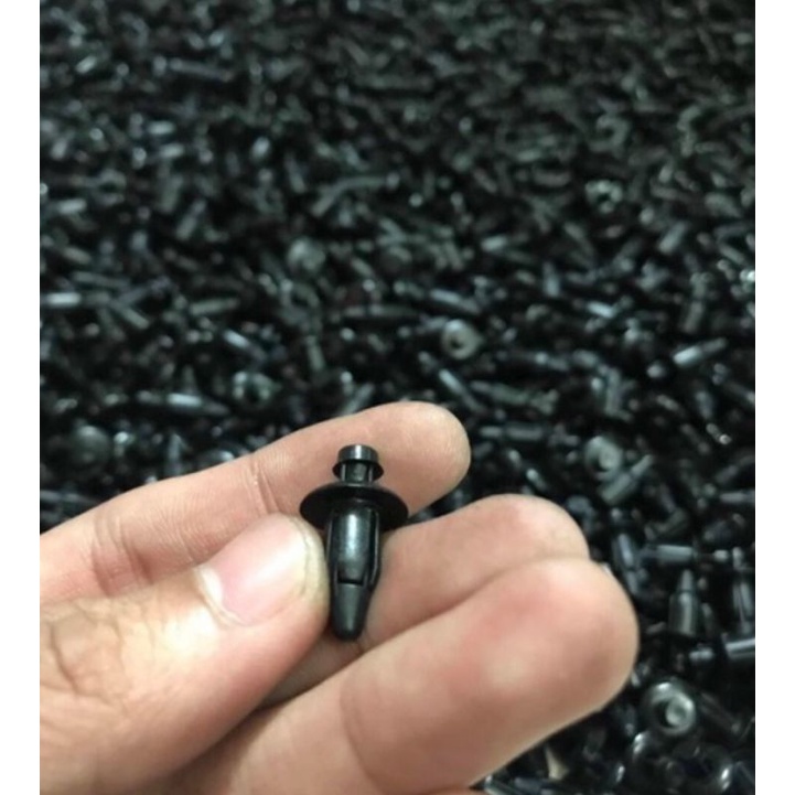 Nút bấm đen cho các dàn áo xe