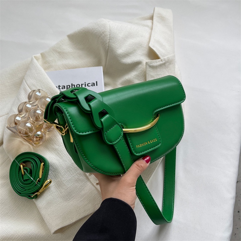 Túi Đeo Vai Thời Trang Dễ Phối Đồ Cho Nữ