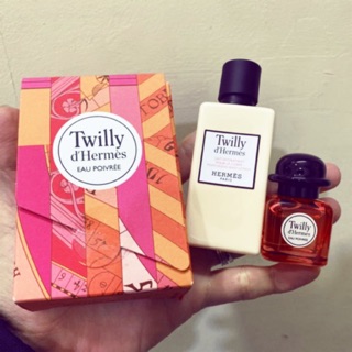 Set nước hoa và body lotion Hermes Twilly eau Poivree
