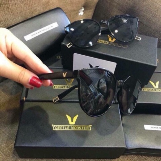 Kính Râm Chữ V Siêu Đẹp chống tia UV400, Kính râm cho nam và nữ