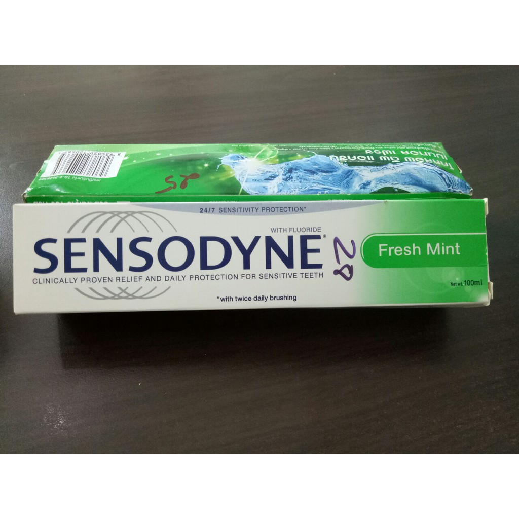 Kem đánh răng Sensodyne 100ml Thái Lan