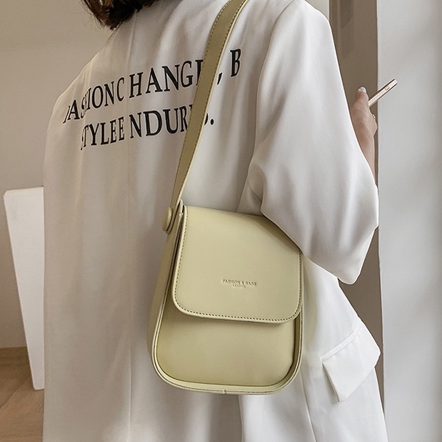 Túi đeo chéo mini da dáng hộp dài đính khuy tròn độc đáo dễ phối đồ