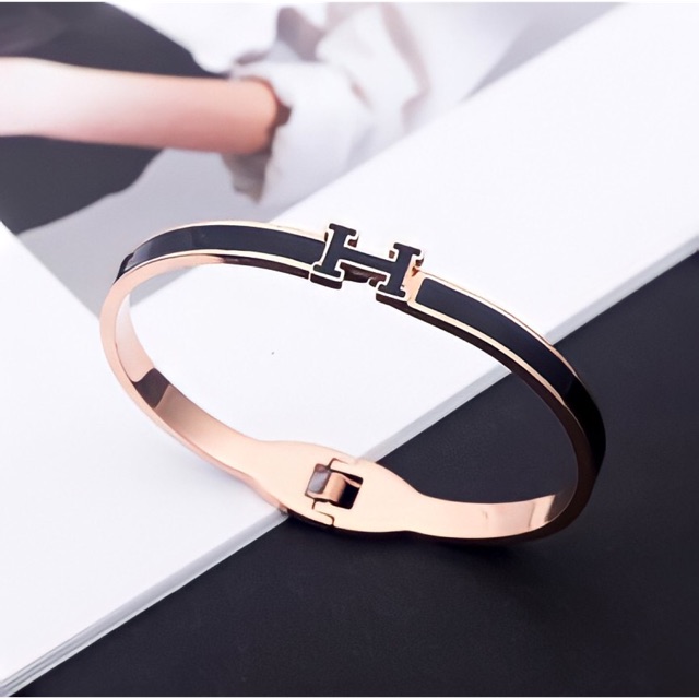 Lắc tay titan HM mảnh