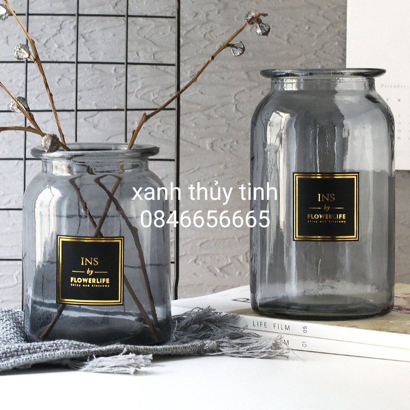 Lọ hoa thủy tinh cao 18cm dáng trụ đẹp sang trọng, màu khói xám