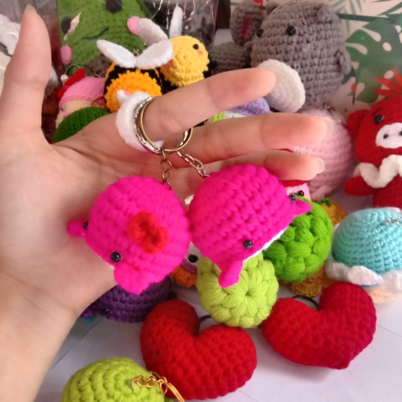 MÓC KHOÁ CÁ HEO LEN HANDMADE