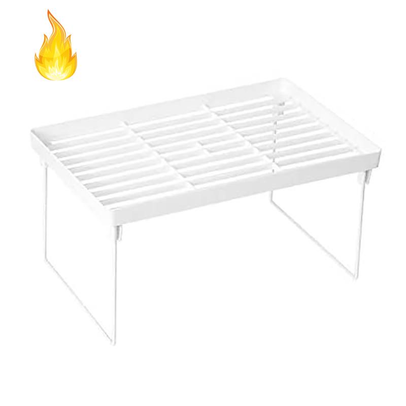 Giá bằng kim loại để đựng đồ tiện dụng và bền
