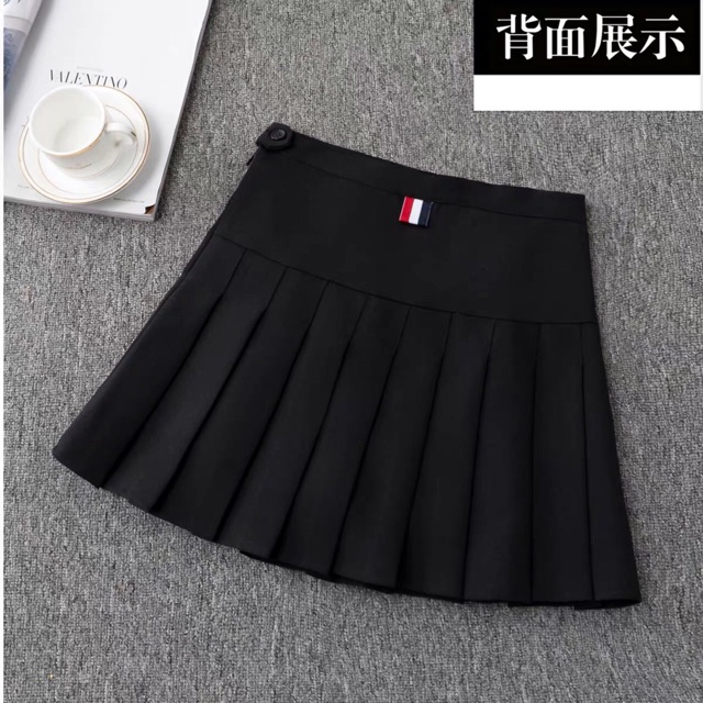Chân váy xếp ly