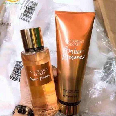 DƯỠNG THỂ NƯỚC HOA VICTORIA’S SECRET LOTION 23