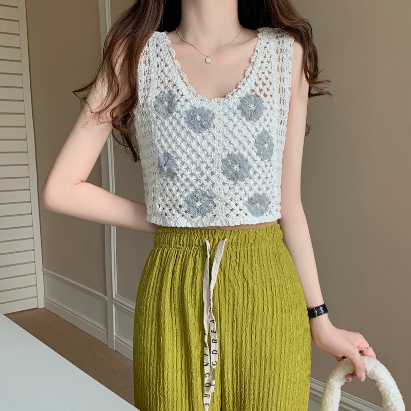 Áo Croptop Dệt Kim Không Tay Cổ Chữ V Thêu Hoa Khoét Rỗng Kiểu Hàn Quốc Cho Bạn Gái