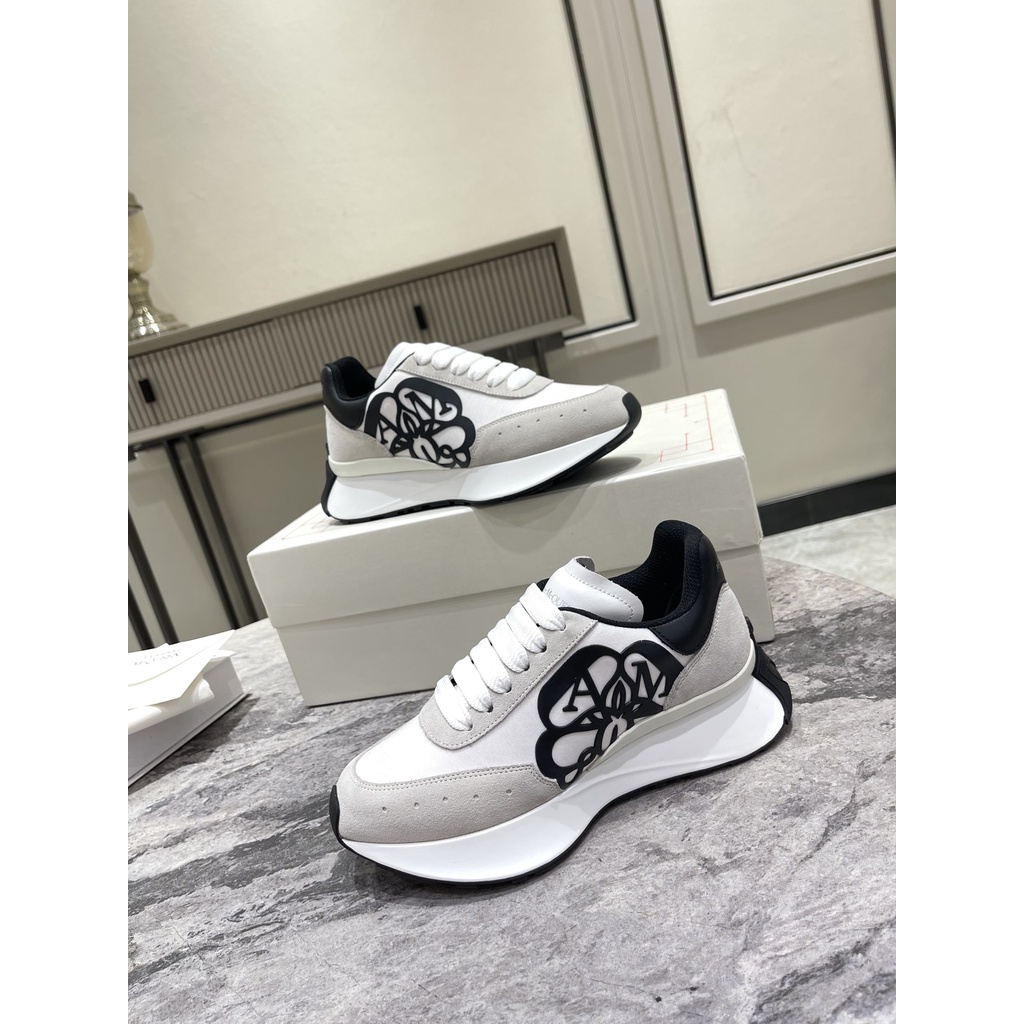 Giày thể thao thời trang nữ cao cấp 𝗔𝗹𝗲𝘅𝗮𝗻𝗱𝗲𝗿 𝗠𝗖𝗾𝘂𝗲𝗲𝗻 sành điệu, năng động