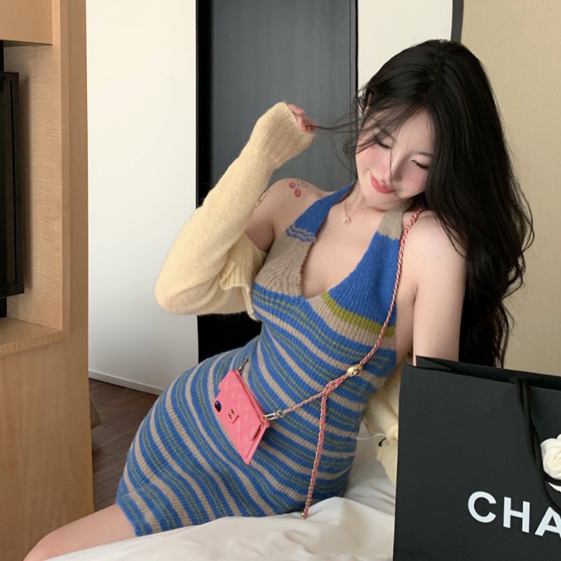 QADCOL  Đầm Hai Dây Ngắn Ôm Dáng Màu Sắc Tương Phản Phong Cách Phương Tây Dành Cho Nữ