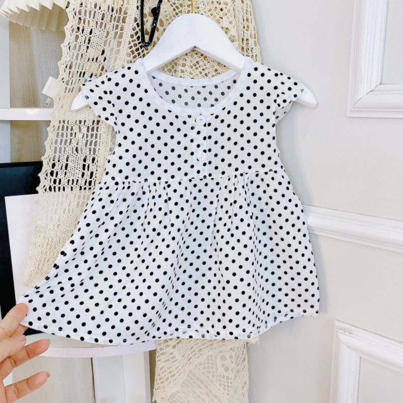 Váy lanh lụa bé gái từ 5-10kg hàng quảng châu