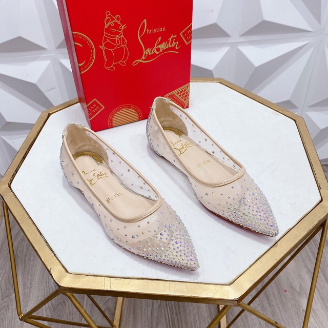 Giày bệt lưới đá