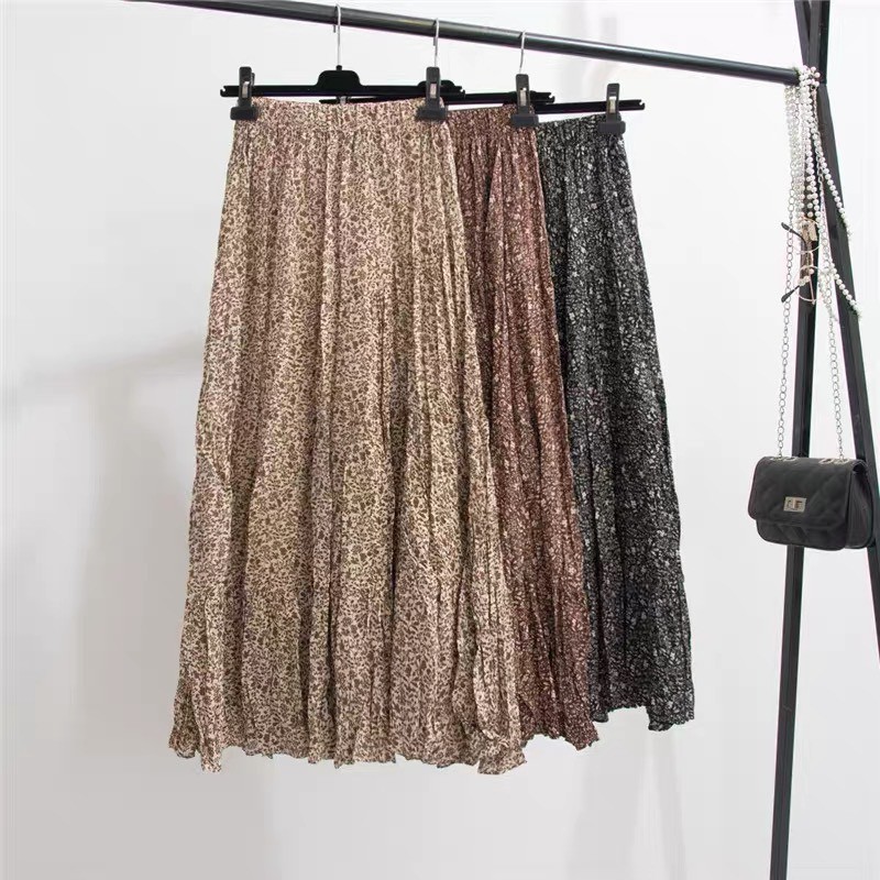 Chân váy hoa nhí xếp ly TOPTRENDING dáng dài vintage | BigBuy360 - bigbuy360.vn