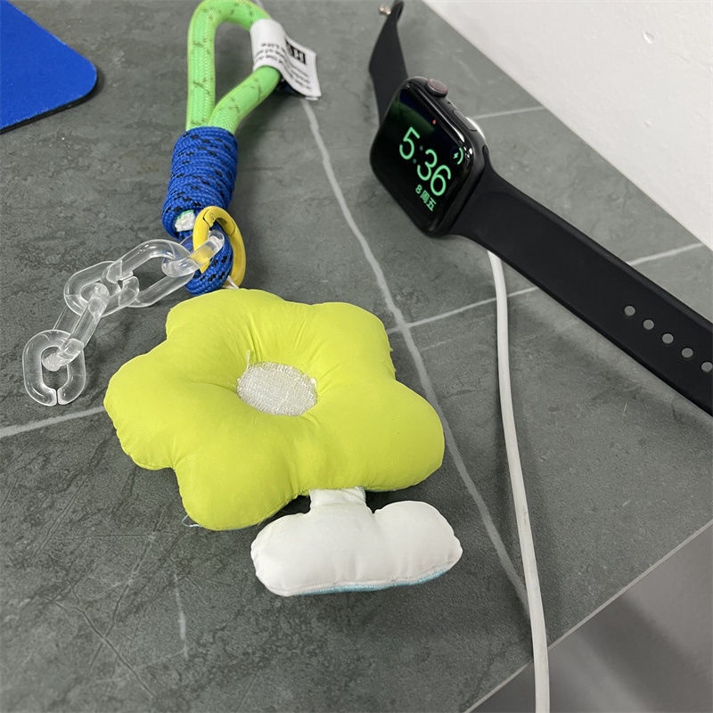 Móc Khóa Hình Bông Hoa Màu Dạ Quang Dễ Thương