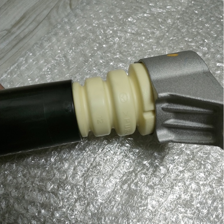 Giảm sóc sau Mazda 3 2015 - 2019 chính hãng