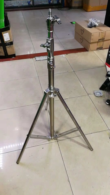 Chân đèn Weisheng  chất liệu inox