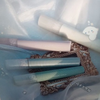 Son môi lâu trôi chống nước
