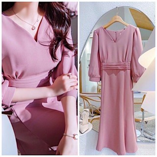 Đầm hồng cổ V xếp li eo
