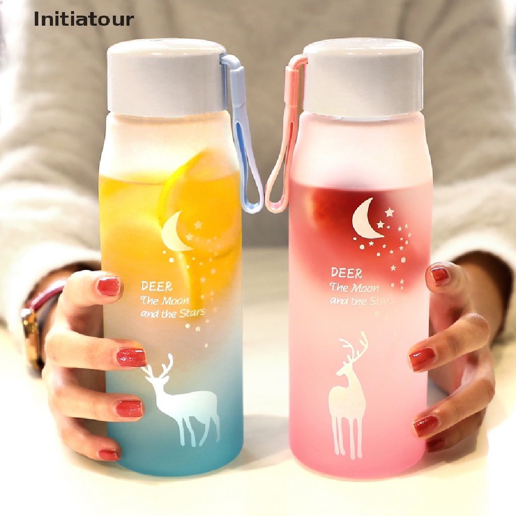 Bình nước thể thao 560ml có dây đeo chống rơi tiện dụng