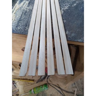 10Thanh gỗ vuông 1,4cm x 3mm x 100cm từ gỗ thông pallet tự nhiên làm đồ handmade trang trí