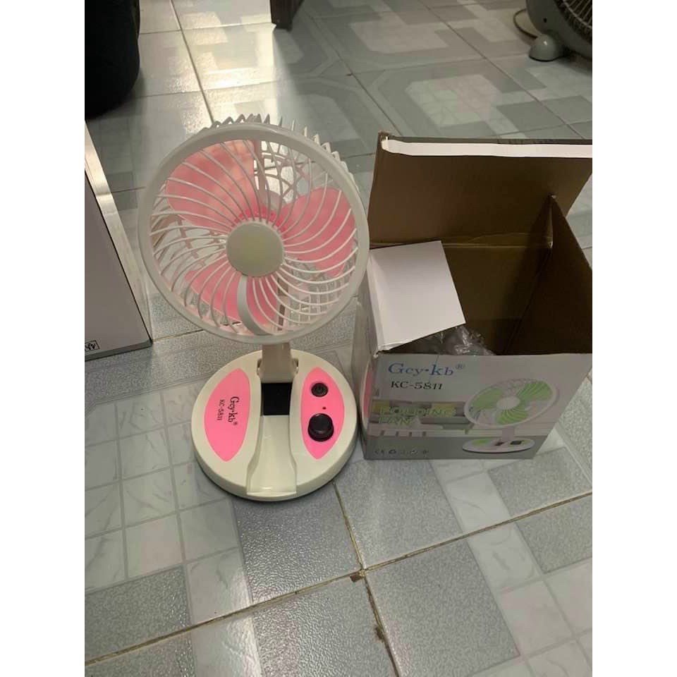 Quạt Tích Điện Để Bàn Mini Gấp Gọn Tiện Lợi Gió Mát Có Đèn Sáng - Bảo Hành Hoàn Tiền Nếu Có Lỗi (Loại tốt) | BigBuy360 - bigbuy360.vn