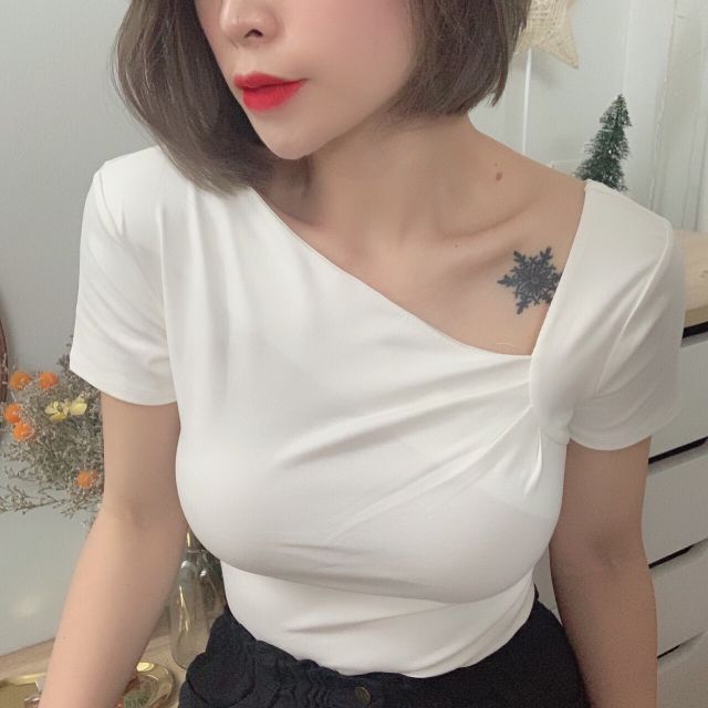[HÀNG HOT] ÁO LỆCH VAI MỘT BÊN cực xinh